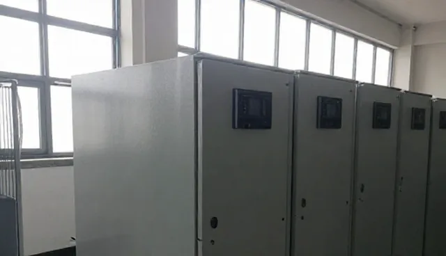 电气改造升级中的PLC控制柜应用场景分析